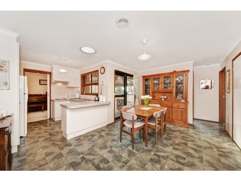 33 Bastow Circuit, Banks ACT 2906