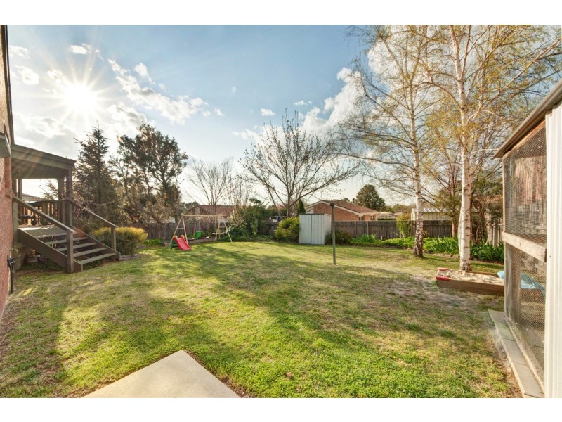33 Bastow Circuit, Banks ACT 2906
