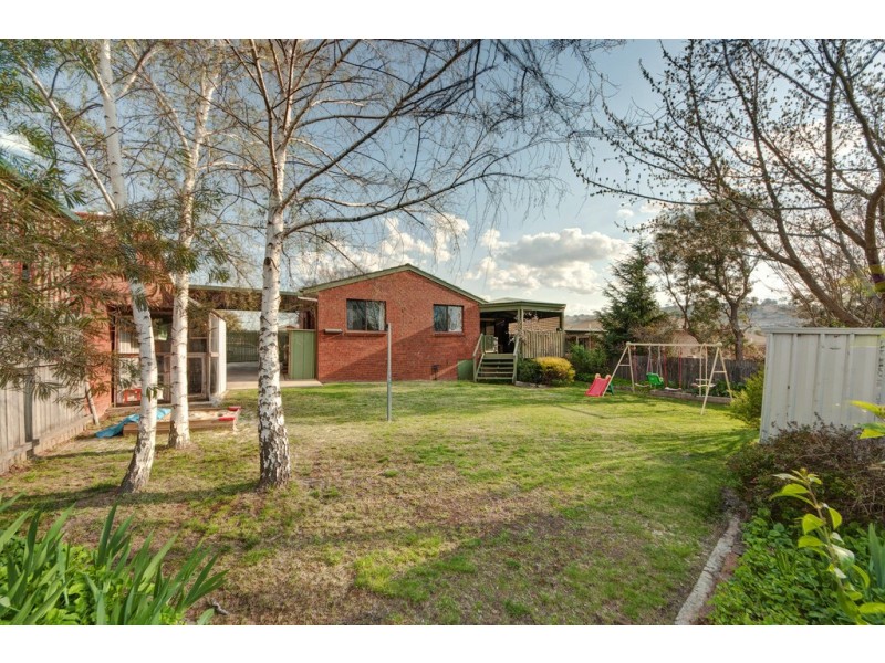 33 Bastow Circuit, Banks ACT 2906