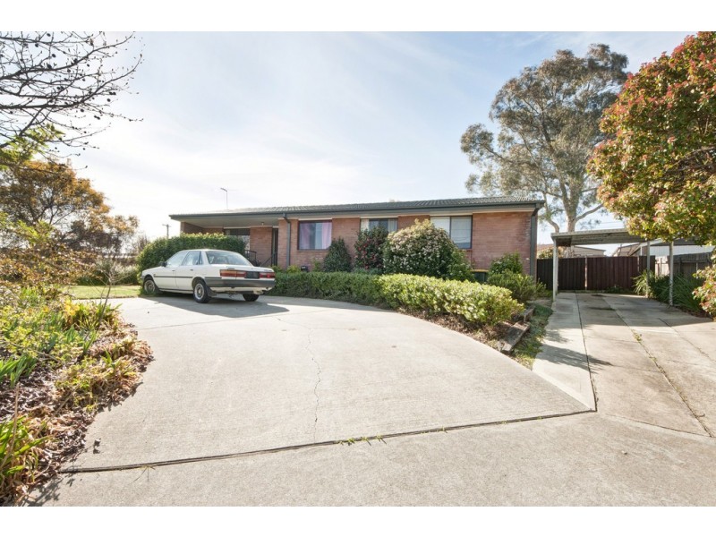 3 Habgood Place, Kambah ACT 2902