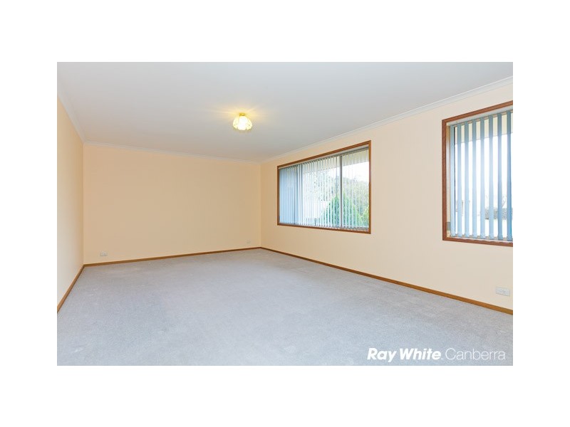 7 Robin Place, Gordon ACT 2906