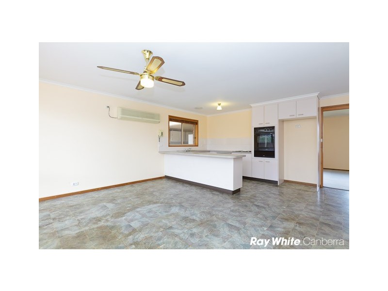 7 Robin Place, Gordon ACT 2906