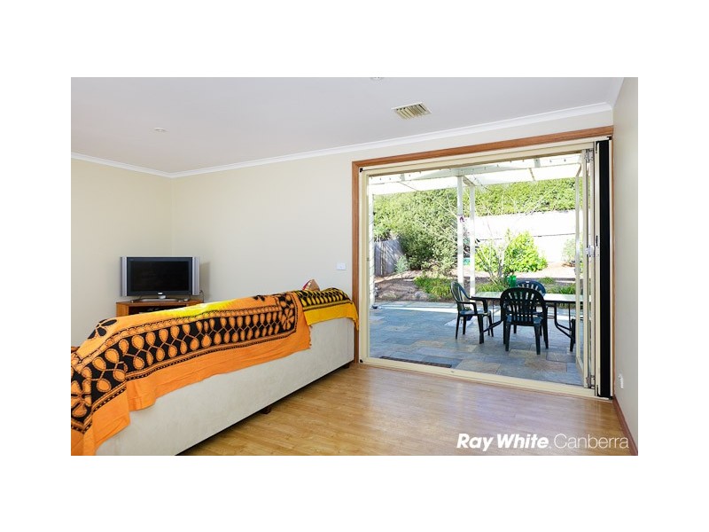 6 Hall Place, Banks ACT 2906