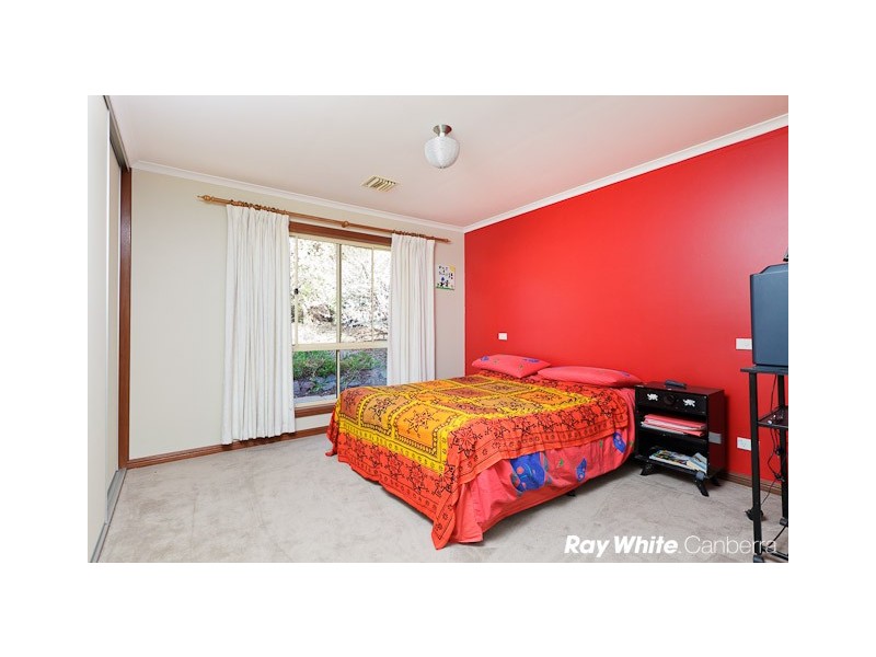 6 Hall Place, Banks ACT 2906