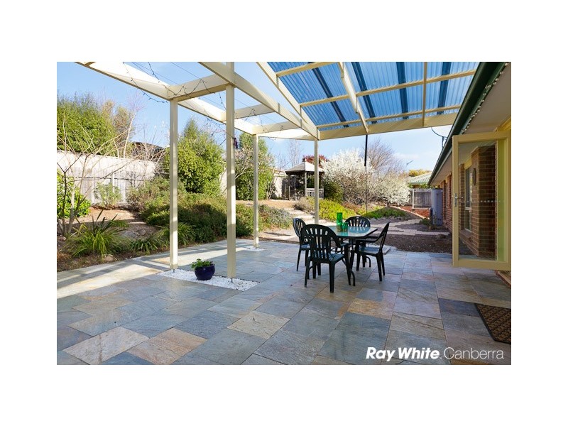 6 Hall Place, Banks ACT 2906