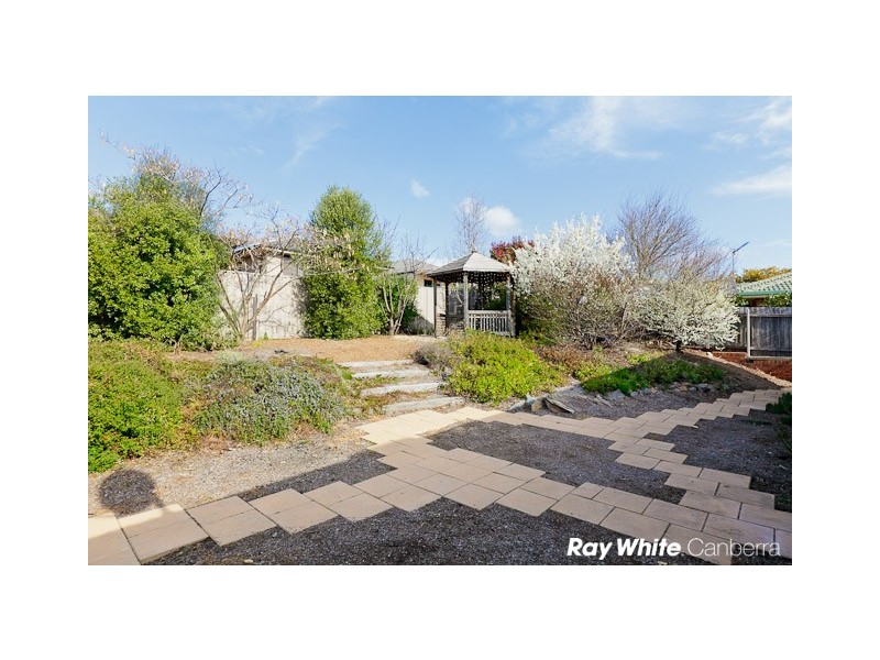 6 Hall Place, Banks ACT 2906