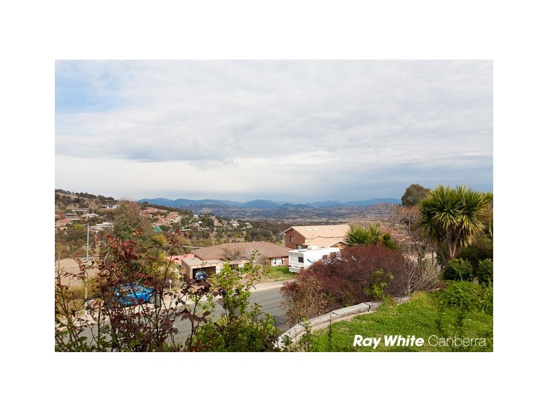 33 + 33a Tatchell Street, Calwell ACT 2905