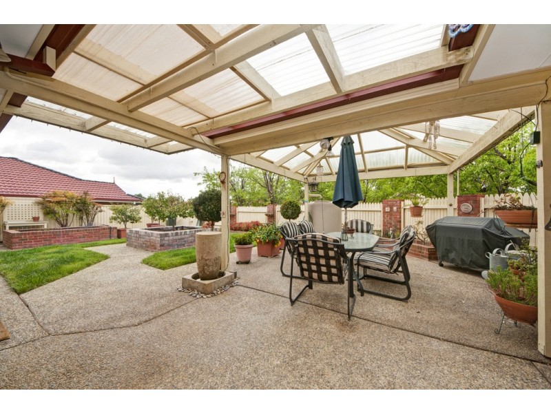 6 Gaylard Place, Gordon ACT 2906