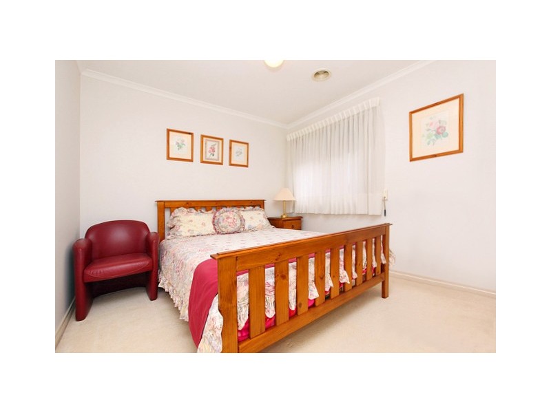 6 Gaylard Place, Gordon ACT 2906