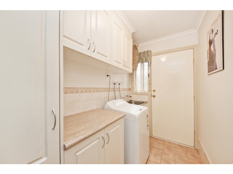 6 Gaylard Place, Gordon ACT 2906