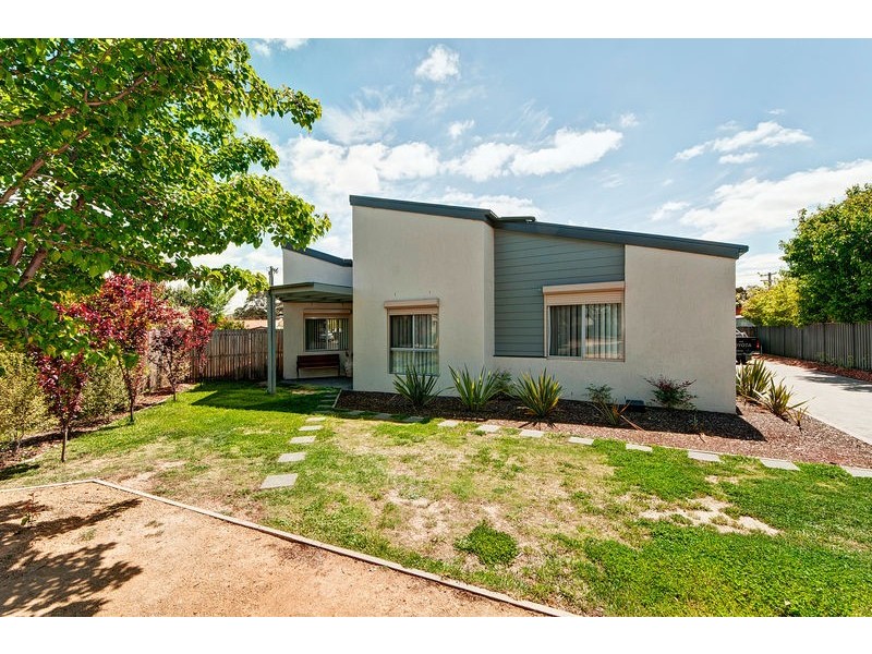 1/8 Dyring Place, Chisholm ACT 2905