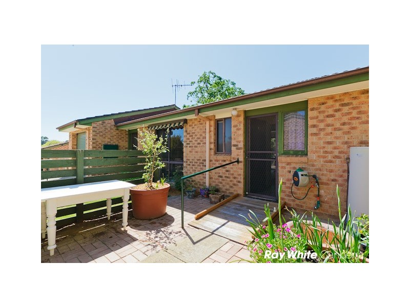 4/60 Dalley Crescent, Latham ACT 2615