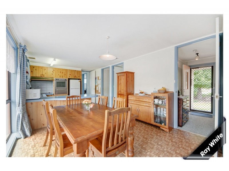 2 Amos Place, Kambah ACT 2902