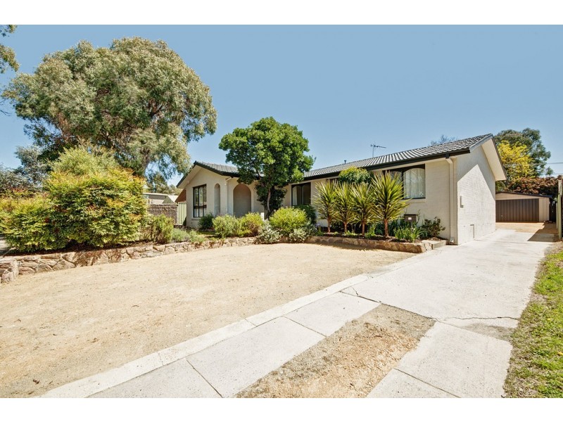 12 Mcleod Place, Kambah ACT 2902