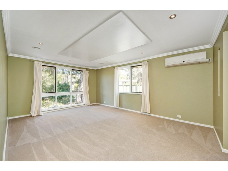 12 Mcleod Place, Kambah ACT 2902