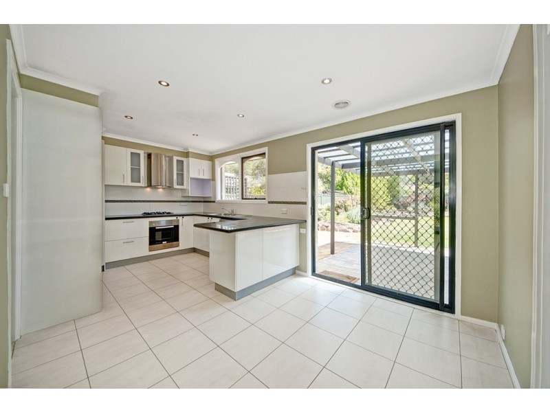 12 Mcleod Place, Kambah ACT 2902