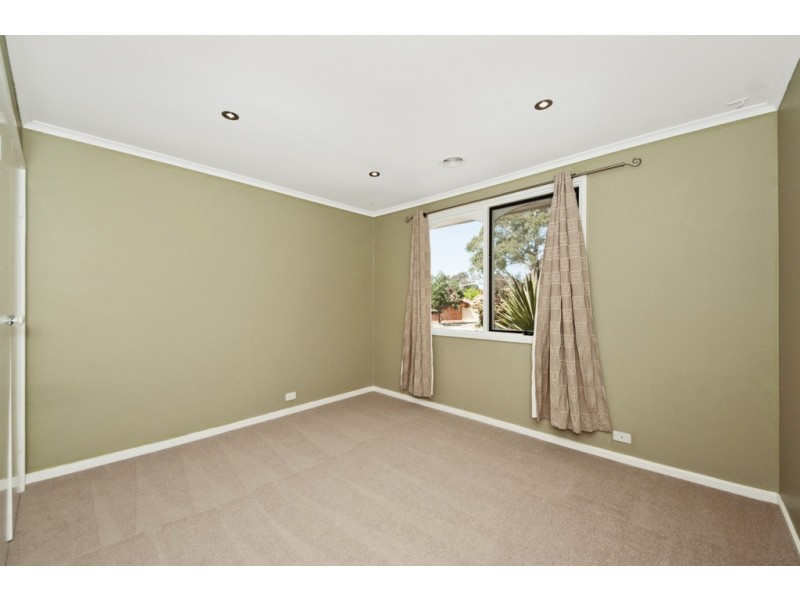 12 Mcleod Place, Kambah ACT 2902