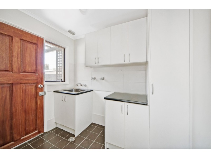 12 Mcleod Place, Kambah ACT 2902