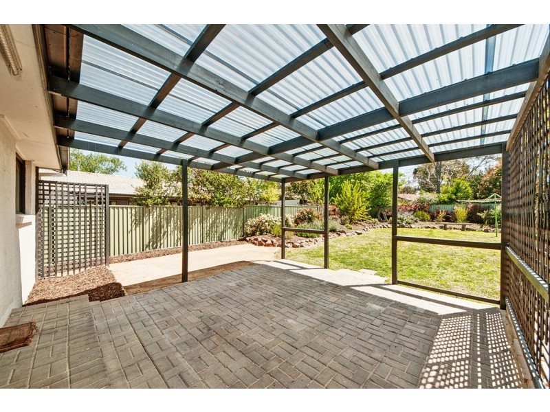 12 Mcleod Place, Kambah ACT 2902