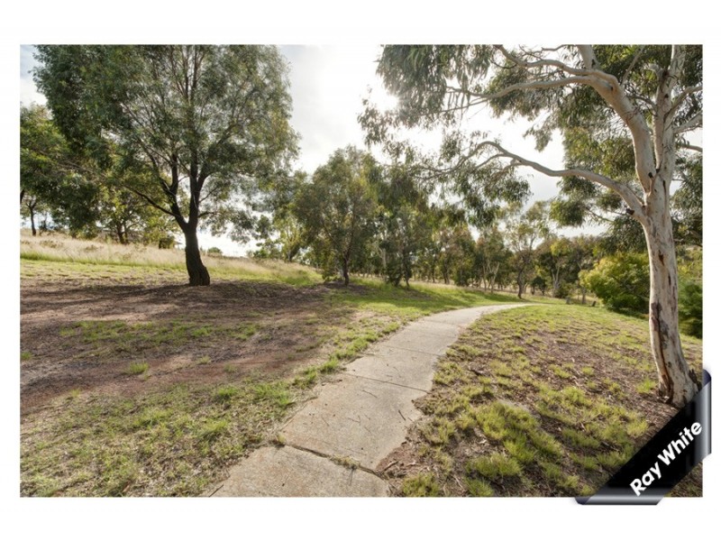 24 Beaufort Retreat, Gordon ACT 2906