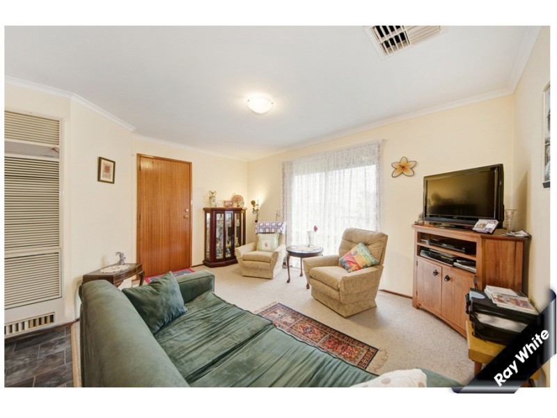 2 West Place, Banks ACT 2906