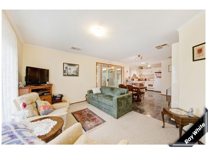 2 West Place, Banks ACT 2906