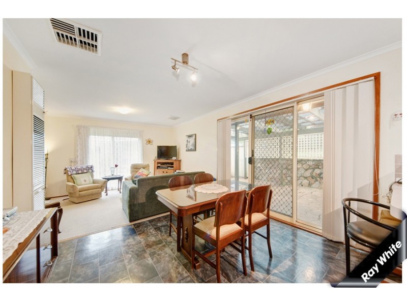 2 West Place, Banks ACT 2906