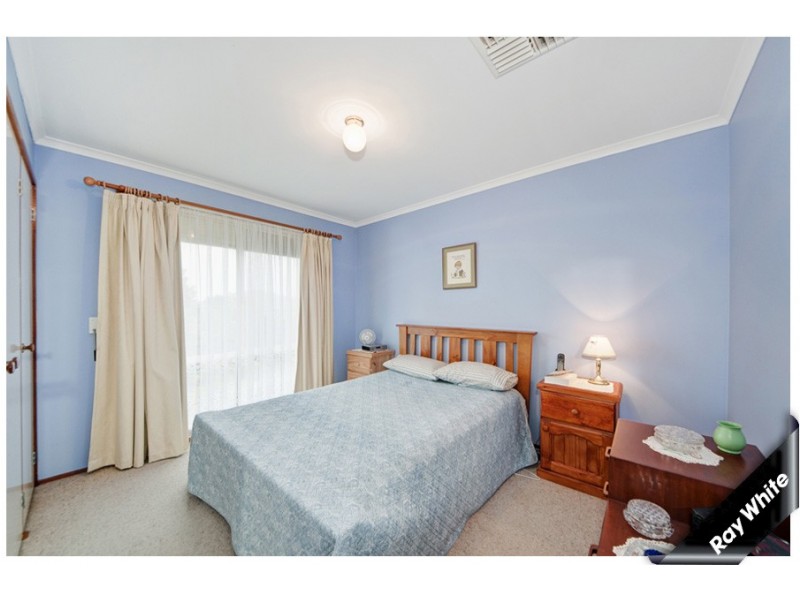 2 West Place, Banks ACT 2906