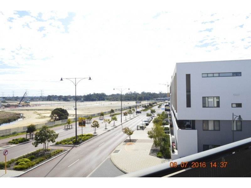 52/2 Stockton Bend, Cockburn Central WA 6164