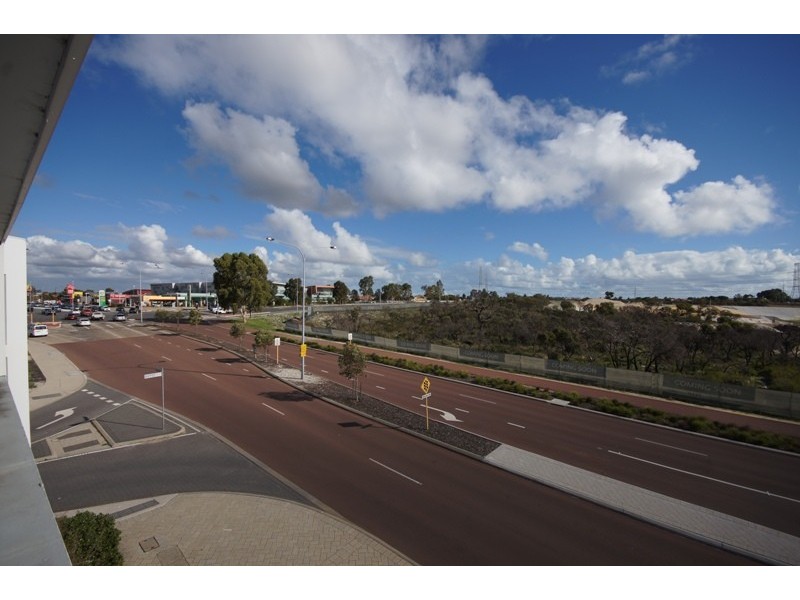 52/2 Stockton Bend, Cockburn Central WA 6164