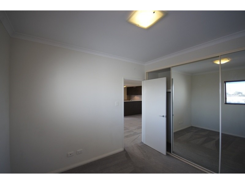 52/2 Stockton Bend, Cockburn Central WA 6164