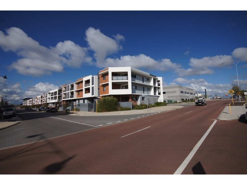 52/2 Stockton Bend, Cockburn Central WA 6164