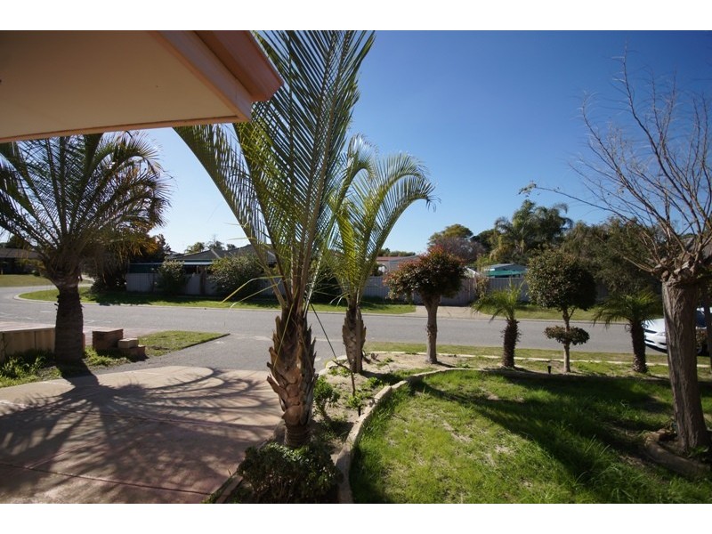 51 Wardell Loop, Dudley Park WA 6210