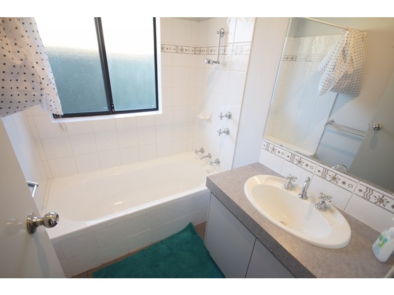 111 Beenyup Road, Atwell WA 6164