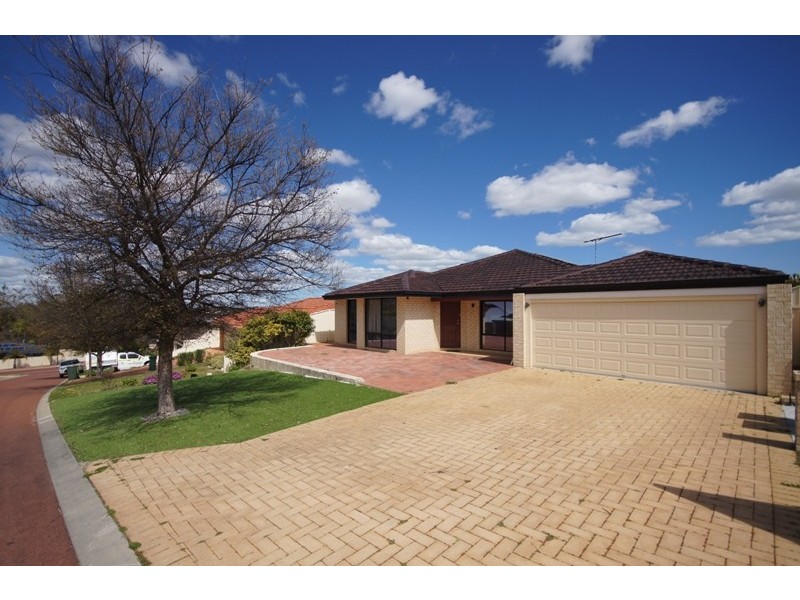 7 Breaden Pass, Success WA 6164