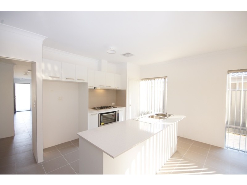 8 Wyoming Loop, Harrisdale WA 6112