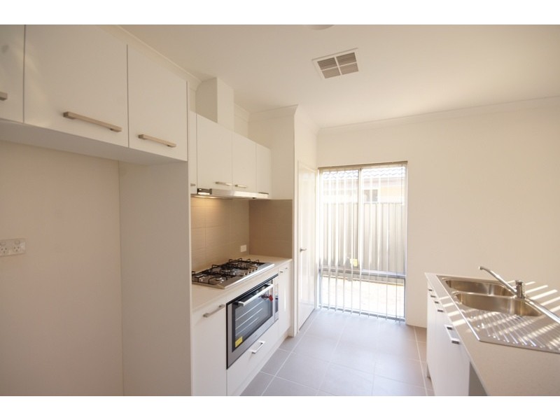 8 Wyoming Loop, Harrisdale WA 6112