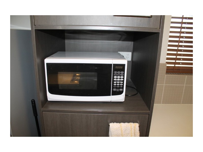 23/2 Stockton Bend, Cockburn Central WA 6164