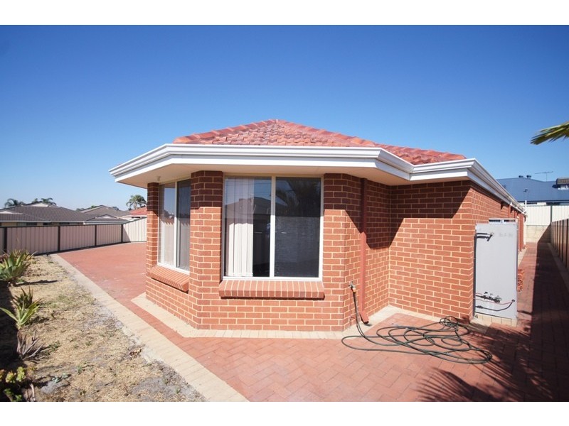 LEASED!!! 1 Hampstead Gate, Success WA 6164