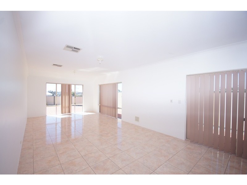 LEASED!!! 1 Hampstead Gate, Success WA 6164