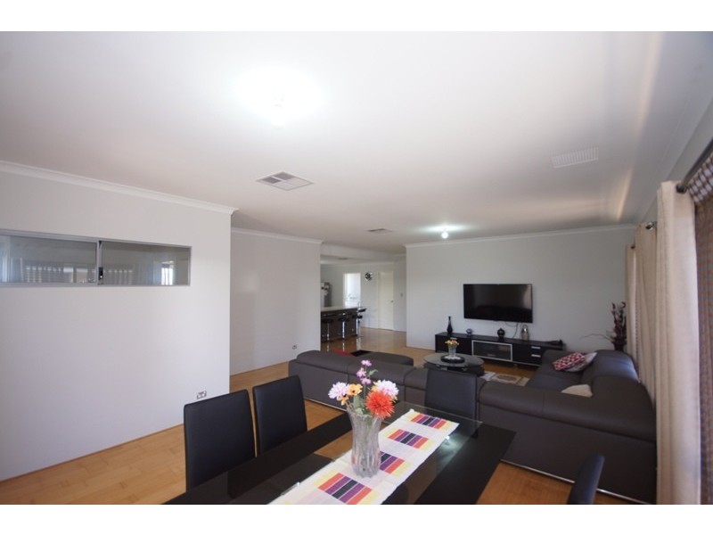 54 Lafayette Avenue, Harrisdale WA 6112