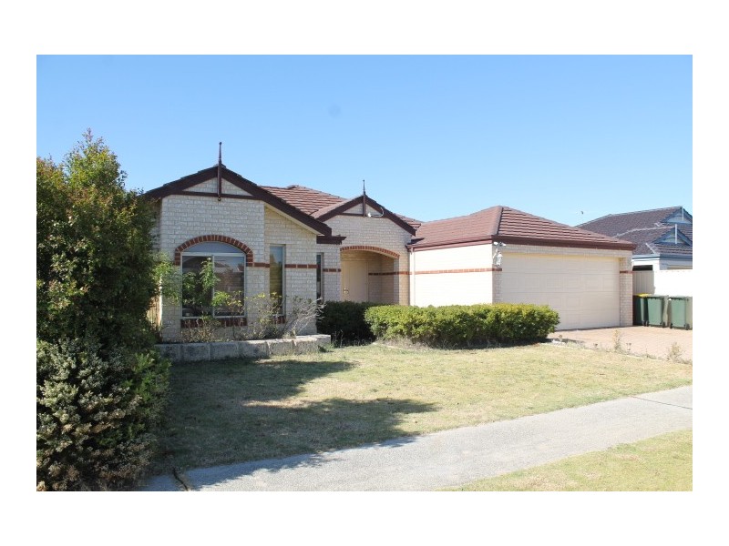 10 Charnley Bend, Success WA 6164