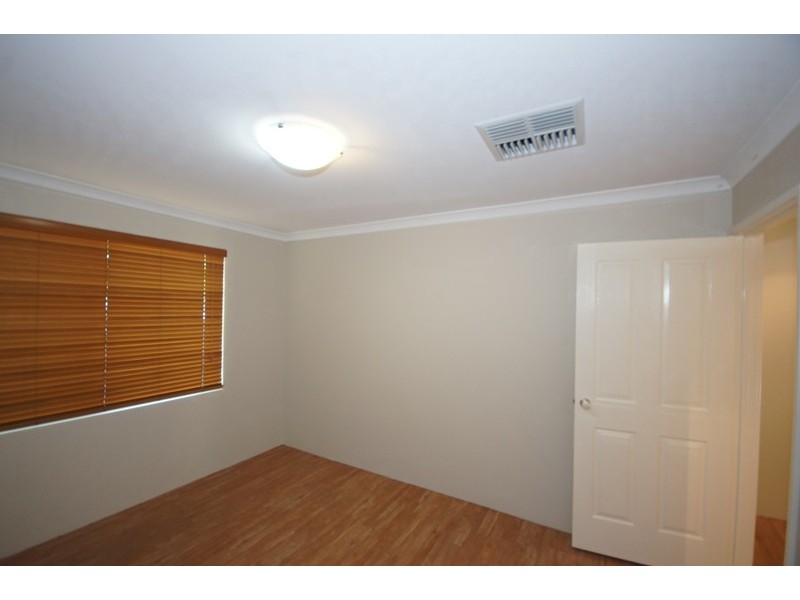 10 Charnley Bend, Success WA 6164