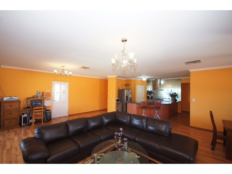 7 Mickle Way, Bertram WA 6167