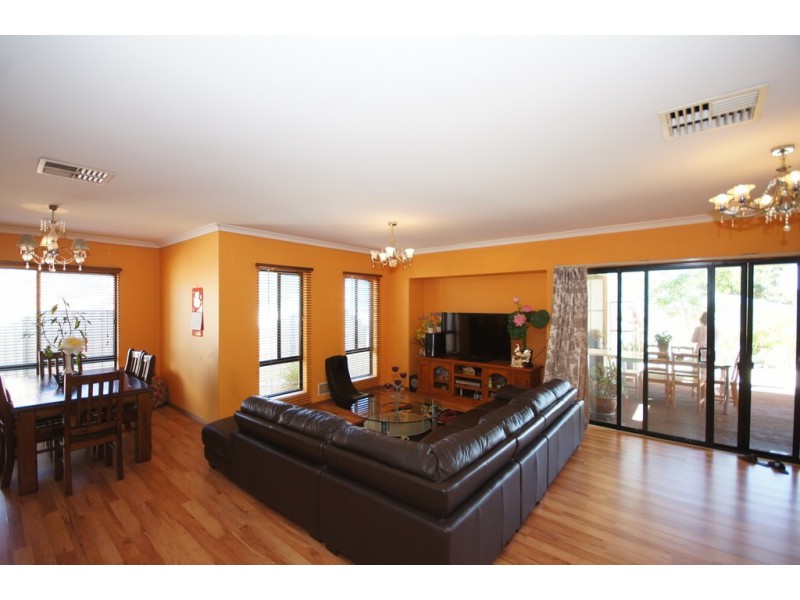 7 Mickle Way, Bertram WA 6167