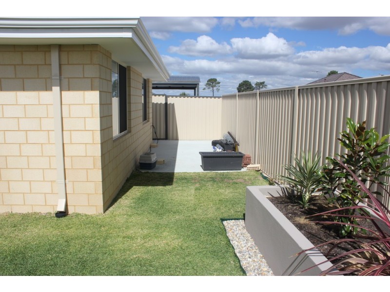 9 WEYMOUTH ROAD, Aubin Grove WA 6164