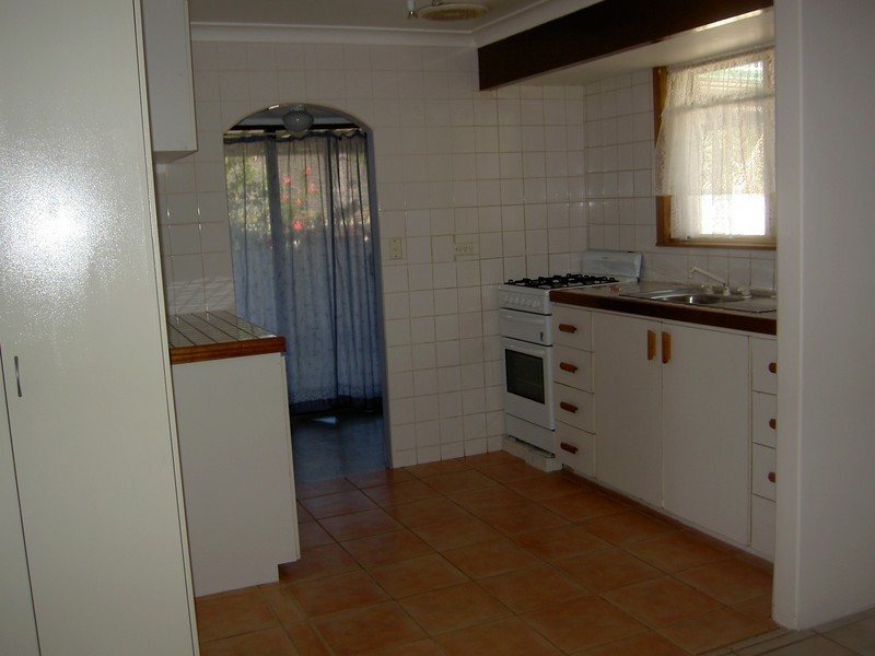 17 Tarndale Way, South Lake WA 6164