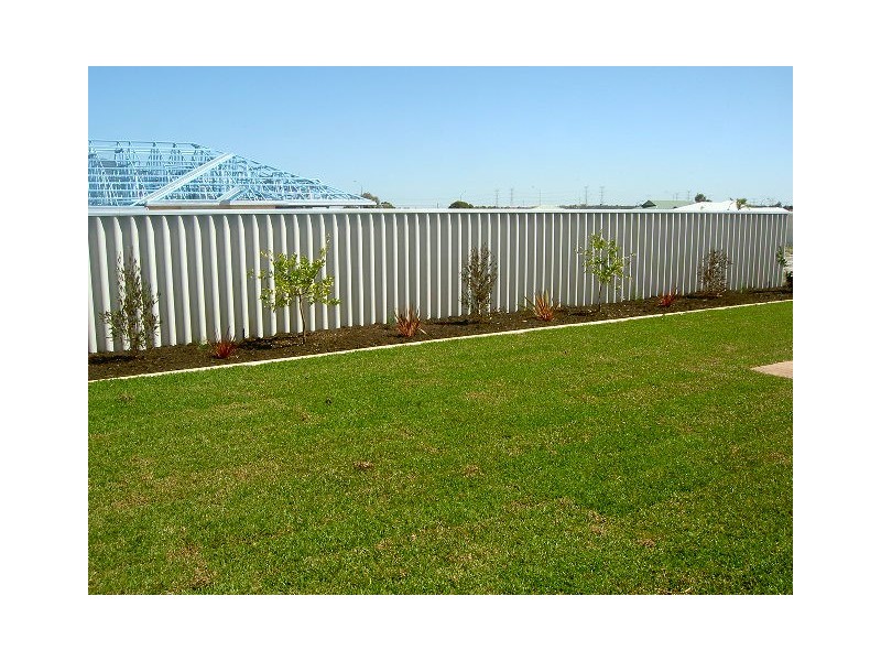 4 Aurora Drive, Atwell WA 6164