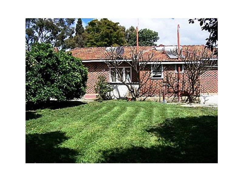 28 Terence Street, Gosnells WA 6110