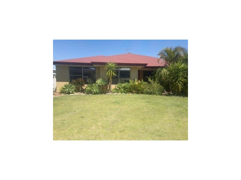 13 Veneta Circut, Atwell WA 6164